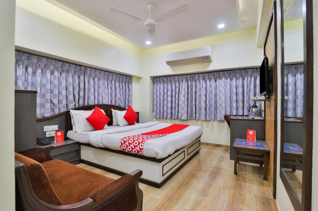 Oyo 17117 Hotel Rainbow Vadodara Kültér fotó