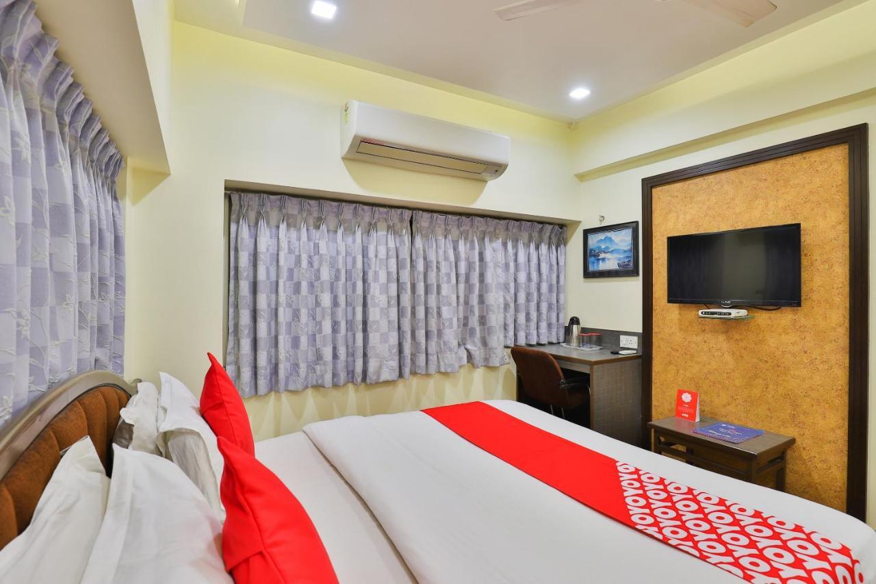 Oyo 17117 Hotel Rainbow Vadodara Kültér fotó